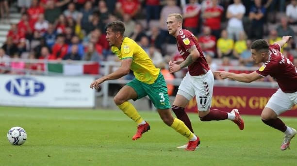 Ellis Iandolo of Swindon Town moves forward with the ball during the Sky Bet League Two match between Northampton Town and Swindon Town at Sixfields...
