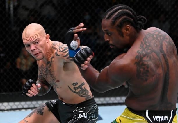 Anthony Smith punches Ryan Spann in a light heavyweight fight during the UFC Fight Night event at UFC APEX on September 18, 2021 in Las Vegas, Nevada.