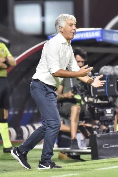 Gian Piero Gasperini manager of Atalanta BC during the Serie A match between US Salernitana v Atalanta BC at Stadio Arechi on September 18, 2021 in...
