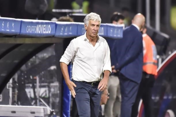 Gian Piero Gasperini manager of Atalanta BC during the Serie A match between US Salernitana v Atalanta BC at Stadio Arechi on September 18, 2021 in...