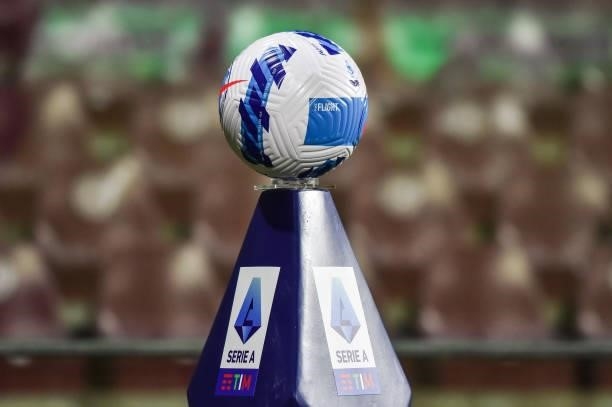 The Serie A League ball before the start of the Serie A match between US Salernitana v Atalanta BC at Stadio Arechi on September 18, 2021 in Salerno,...
