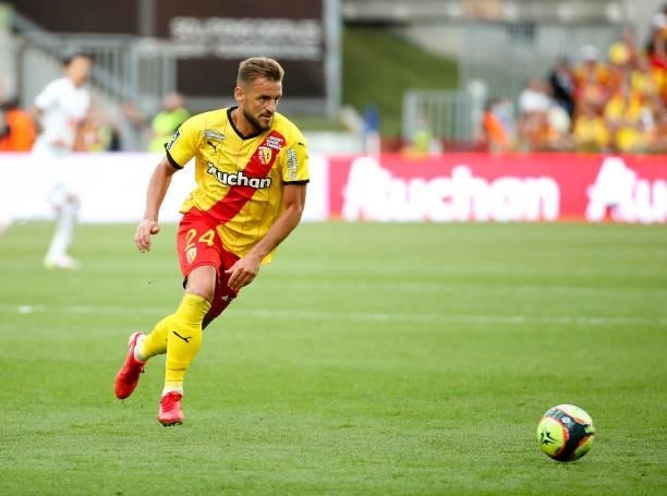 Jonathan Gradit of Lens during the Ligue 1 Uber Eats match between RC Lens and Lille OSC at Stade Bollaert-Delelis on September 18, 2021 in Lens,...