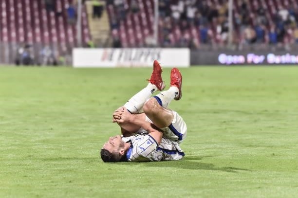 Robin Gosens of Atalanta BC lies down injured during the Serie A match between US Salernitana v Atalanta BC at Stadio Arechi on September 18, 2021 in...
