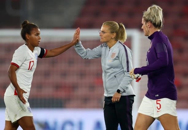 Sarina Weigman manager of England high fives Nikita Parris after the FIFA Women's World Cup 2023 Qualifier group D match between England and North...
