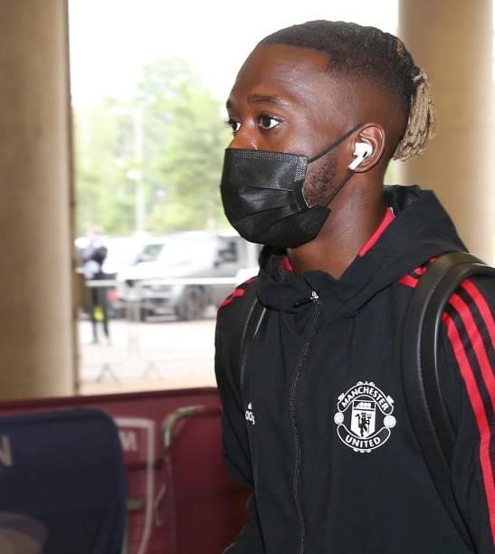 Aaron Wan-Bissaka of Manchester United arrives ahead of the Premier League match between West Ham United and Manchester United at London Stadium on...