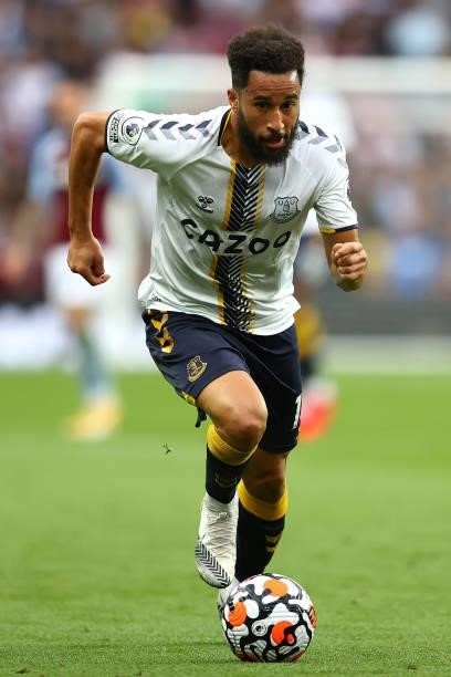 Andros Townsend of Everton during the Premier League match between Aston Villa and Everton at Villa Park on September 18, 2021 in Birmingham, England.