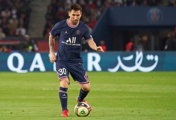 Lionel Messi of Paris Saint Germain in action during the Ligue 1 Uber Eats match between Paris Saint Germain and Lyon at Parc des Princes on...