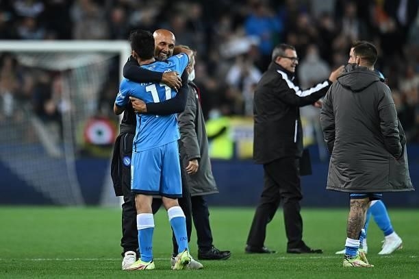 Luciano Spalletti head coach and Hirving Lozano of SSC Napoli celebrate the victory after the Serie A match between Udinese Calcio and SSC Napoli at...