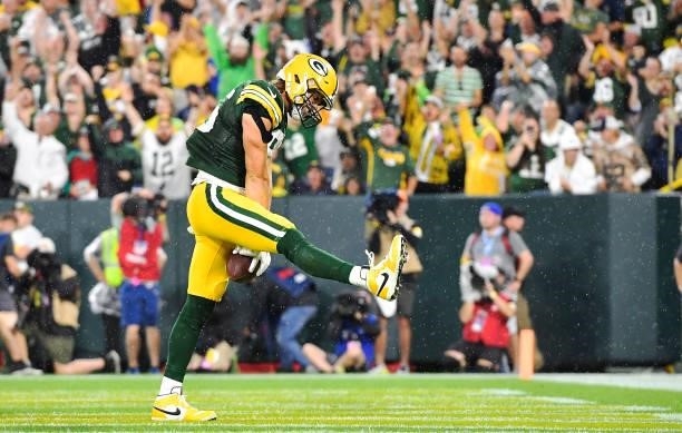 Robert Tonyan of the Green Bay Packers celebrates a touchdown against the Detroit Lions during the second half at Lambeau Field on September 20, 2021...