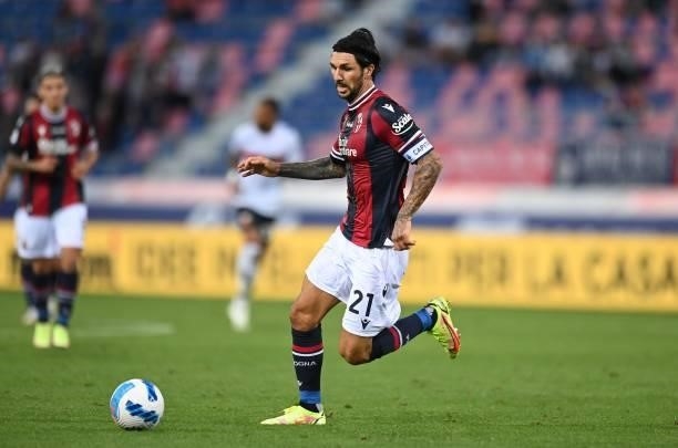 Roberto Soriano of Bologna FC in action during the Serie A match between Bologna FC v Genoa CFC at Stadio Renato Dall'Ara on September 21, 2021 in...