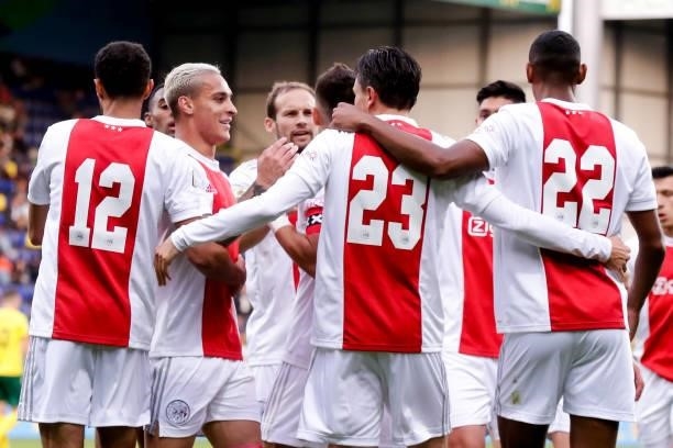 Steven Berghuis of Ajax celebrates with his team mates after scoring his sides first goal during the Dutch Eredivisie match between Fortuna Sittard...