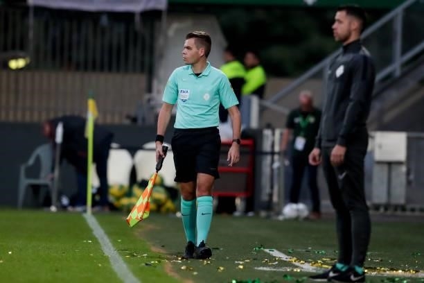 Assistant referee Rogier Honig during the Dutch Eredivisie match between Fortuna Sittard and Ajax at Fortuna Sittard Stadion on September 21, 2021 in...