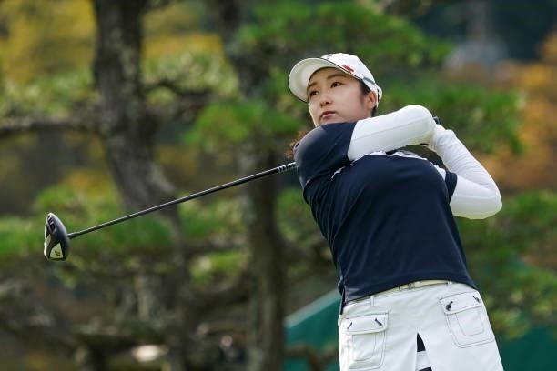 Miyu Abe of Japan hits her tee shot on the 1st hole during the first round of the Chugoku Shimbun Chupea Ladies Cup at the Geinan Country Club on...