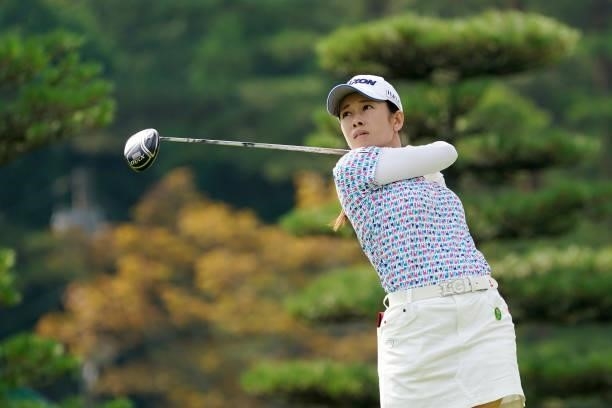 Eriko Kobashi of Japan hits her tee shot on the 1st hole during the first round of the Chugoku Shimbun Chupea Ladies Cup at the Geinan Country Club...