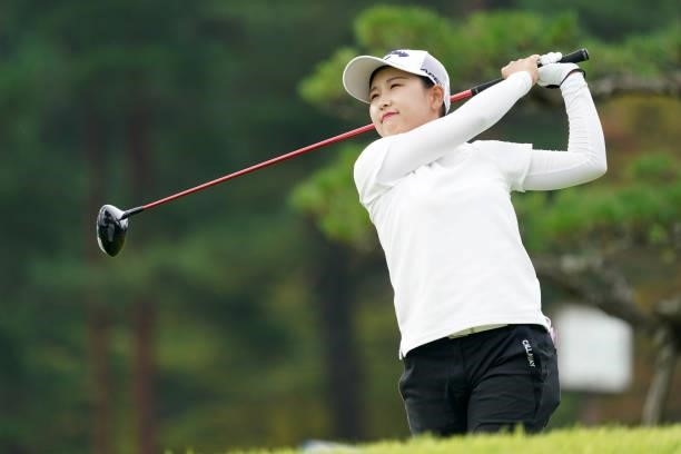 Hana Lee of South Korea hits her tee shot on the 1st hole during the first round of the Chugoku Shimbun Chupea Ladies Cup at the Geinan Country Club...