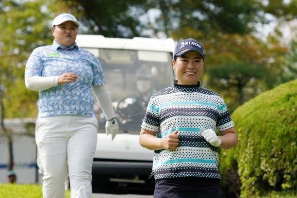 Kaori Makitani of Japan smiles on the 1st hole during the first round of the Chugoku Shimbun Chupea Ladies Cup at the Geinan Country Club on...