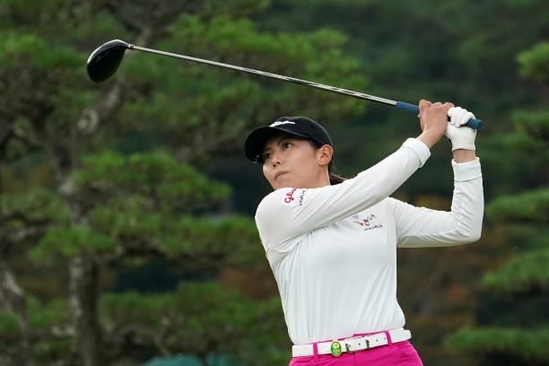 Tomoko Nishi of Japan hits her tee shot on the 1st hole during the first round of the Chugoku Shimbun Chupea Ladies Cup at the Geinan Country Club on...
