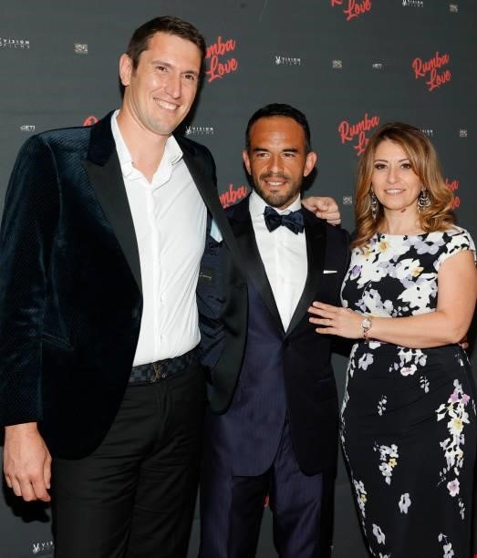 Denis Oliver, Guillermo Iván and Vrezhul Oliver attend the "Rumba Love