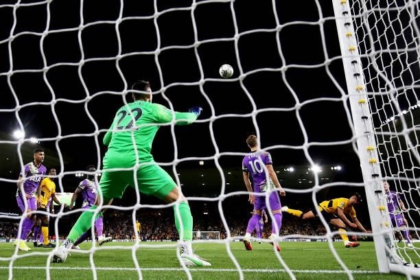 Hee-chan Hwang of Wolverhampton Wanderers shoots during the Carabao Cup Third Round match between Wolverhampton Wanderers and Tottenham Hotspur at...