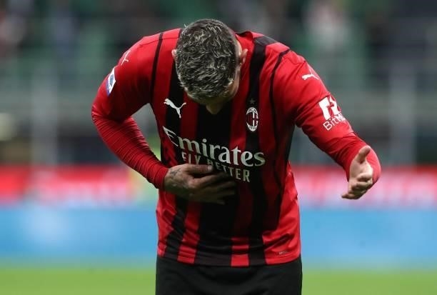 Theo Hernandez of AC Milan celebrates his goal during the Serie A match between AC Milan and Venezia FC at Stadio Giuseppe Meazza on September 22,...