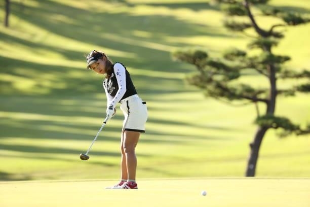 Reika Usui of Japan attempts a putt on the 16th green during the first round of the Miyagi TV Cup Dunlop Ladies Open at Rifu Golf Club on September...