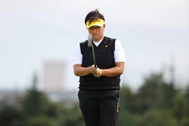 Haruka Kudo of Japan lines up a putt on the 18th green during the second round of the Miyagi TV Cup Dunlop Ladies Open at Rifu Golf Club on September...