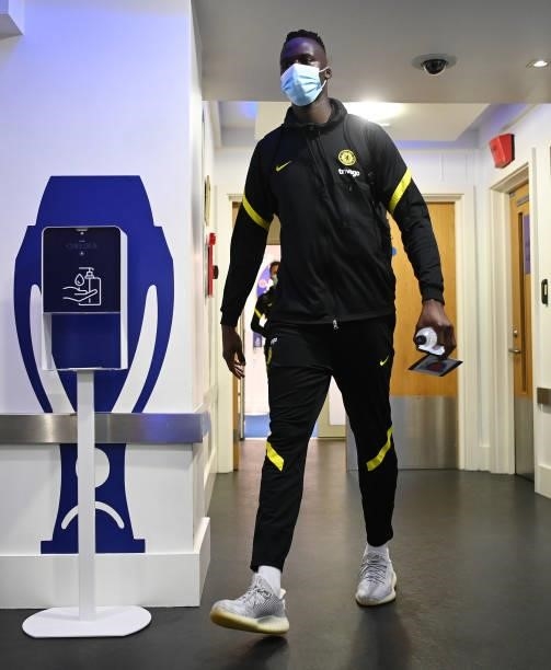 Edouard Mendy of Chelsea arrives at the stadium prior to the Premier League match between Chelsea and Manchester City at Stamford Bridge on September...