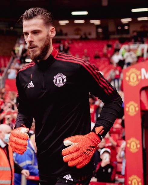 David de Gea Manchester warms up ahead of the Premier League match between Manchester United and Aston Villa at Old Trafford on September 25, 2021 in...