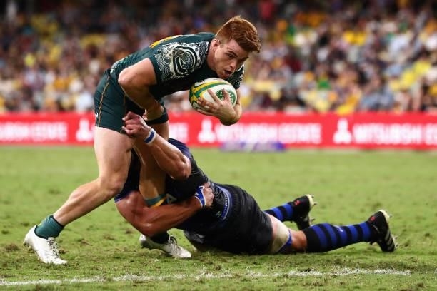 Andrew Kellaway of the Wallabies scores a try during The Rugby Championship match between the Australian Wallabies and Argentina Pumas at QCB Stadium...