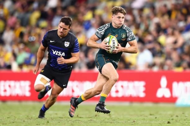 James O'Connor of the Wallabies runs the ball during The Rugby Championship match between the Australian Wallabies and Argentina Pumas at QCB Stadium...