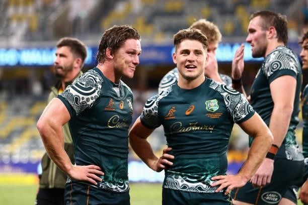 Michael Hooper of the Wallabies talks to James O'Connor of the Wallabies after winning The Rugby Championship match between the Australian Wallabies...