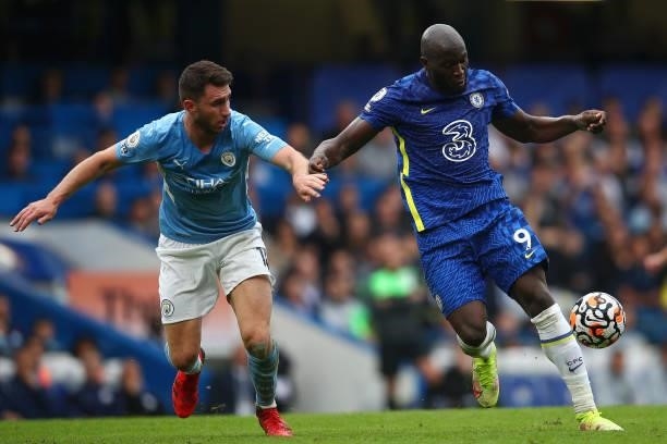Aymeric Laporte of Manchester City and Romelu Lukaku of Chelsea battle for the ball during the Premier League match between Chelsea and Manchester...