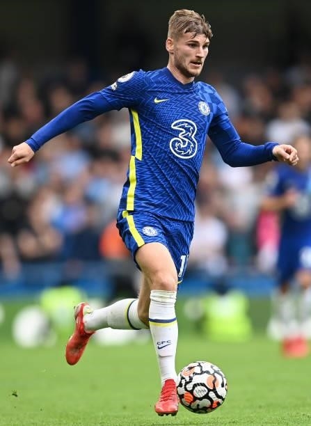 Timo Werner of Chelsea runs with the ball during the Premier League match between Chelsea and Manchester City at Stamford Bridge on September 25,...