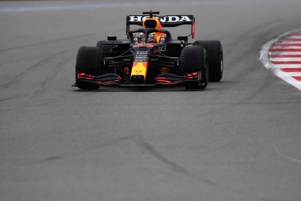 Max Verstappen of the Netherlands driving the Red Bull Racing RB16B Honda during qualifying ahead of the F1 Grand Prix of Russia at Sochi Autodrom on...