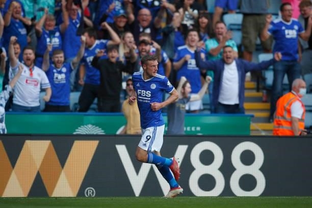 Jamie Vardy of Leicester City celebrates following his second goal during the Premier League match between Leicester City and Burnley at The King...