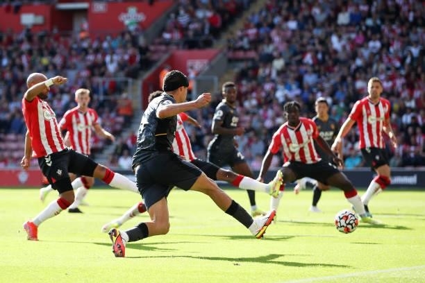 Raul Jimenez of Wolverhampton Wanderers crosses the ball during the Premier League match between Southampton and Wolverhampton Wanderers at St Mary's...