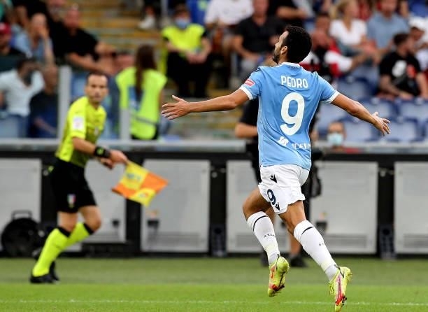 Pedro Rodriguez of SS Lazio celebrates after scores his Goal ,during the Serie A match between SS Lazio and AS Roma at Stadio Olimpico on September...