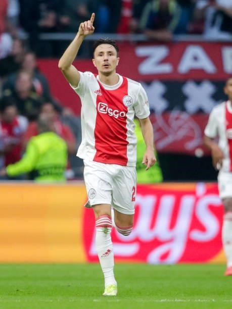 Steven Berghuis of Ajax is celebrating his goal during the UEFA Champions League Group stage match between Ajax and Besiktas at Johan Cruijff ArenA...
