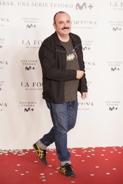 Carlos Areces attends the photocall of 'La Fortuna' premiere at Hotel VP Plaza España Design on September 28, 2021 in Madrid, Spain. 'La Fortuna' is...
