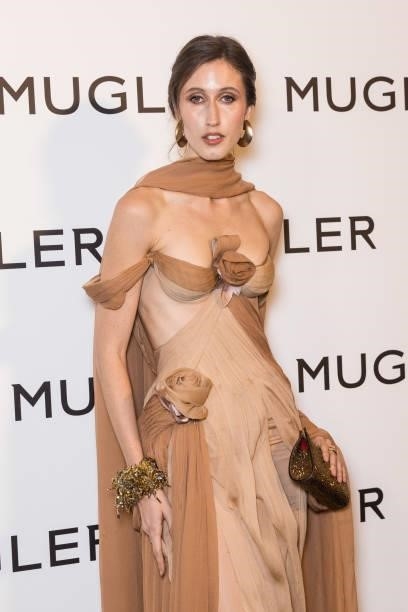 Anna Cleveland attends the "Thierry Mugler : Couturissime