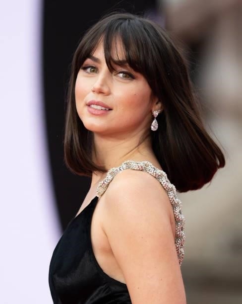 Ana de Armas attends the "No Time To Die