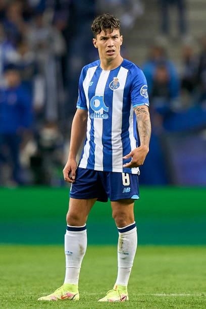Mateus Uribe of FC Porto looks on during the UEFA Champions League group B match between FC Porto and Liverpool FC at Estadio do Dragao on September...