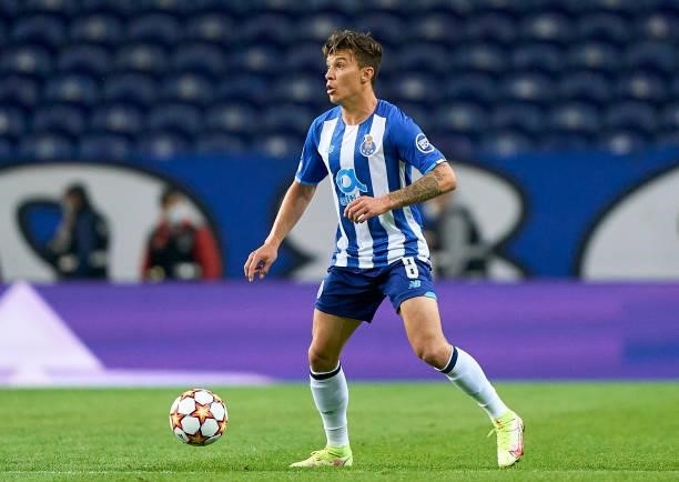 Mateus Uribe of FC Porto in action during the UEFA Champions League group B match between FC Porto and Liverpool FC at Estadio do Dragao on September...