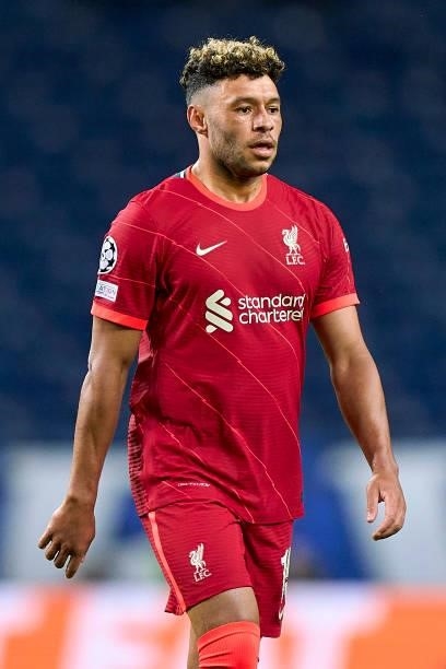 Alex Oxlade-Chamberlain of Liverpool FC looks on during the UEFA Champions League group B match between FC Porto and Liverpool FC at Estadio do...