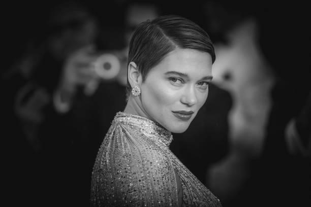 Léa Seydoux attends the "No Time To Die