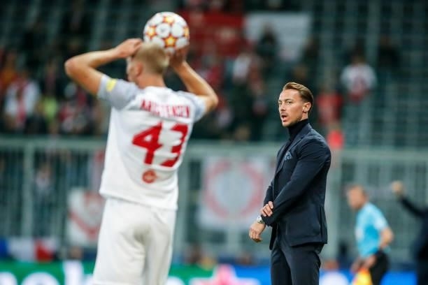 Head coach Matthias Jaissle of FC Salzburg during the UEFA Champions League group G match between FC Salzburg and Lille OSC at Red Bull Arena on...