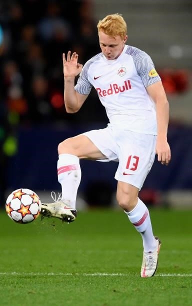 Nicolas Seiwald of Red Bull Salzburg controls the ball during the UEFA Champions League group G match between FC Red Bull Salzburg and Lille OSC at...