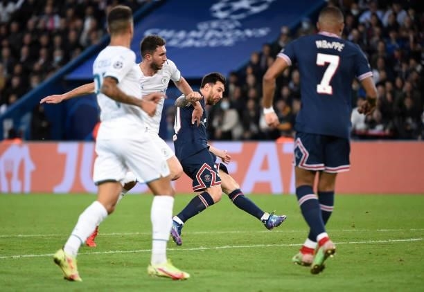 Lionel Messi of Paris Saint-Germain scores his forst PSG goal during the UEFA Champions League group A match between Paris Saint-Germain and...