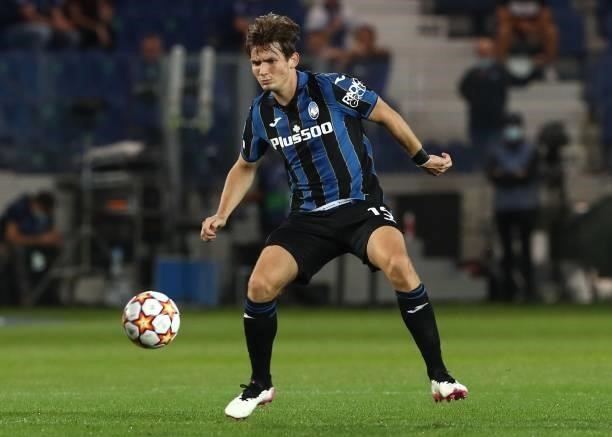 Marten De Roon of Atalanta BC in action during the UEFA Champions League group F match between Atalanta and BSC Young Boys at Gewiss Stadium on...