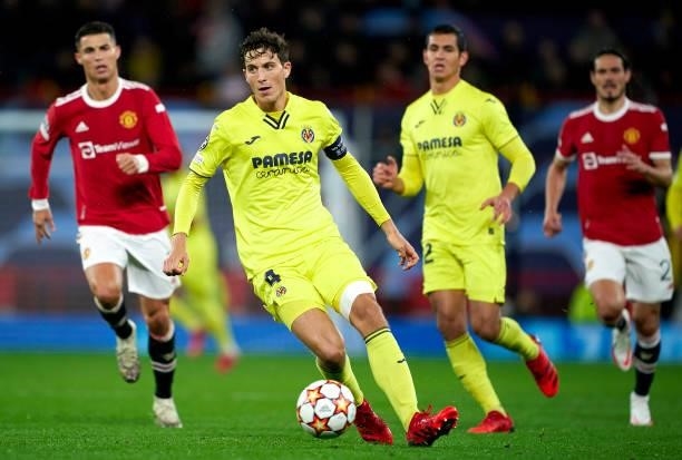 Pau Torres of Villarreal CF passes the ball during the UEFA Champions League group F match between Manchester United and Villarreal CF at Old...